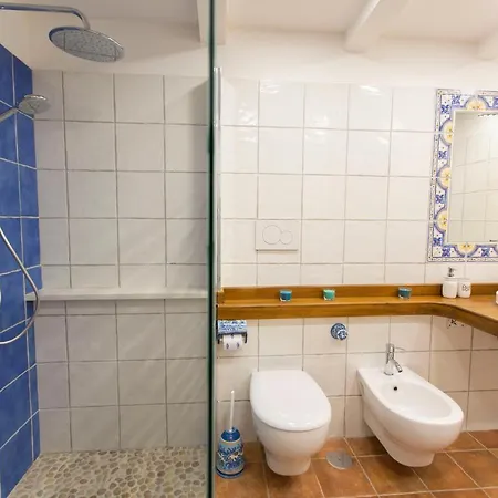 Oda ve Kahvaltı Raito Costa D'amalfi Vietri